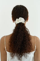 PEARL SHELL SILK SCRUNCHIE (3 COLORS, SMALL)