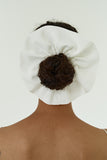 PEARL SHELL SILK SCRUNCHIE (MEDIUM)